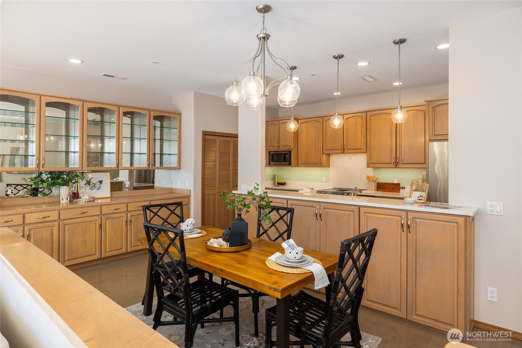 2401 Skyline Way 203e Property Photo 30