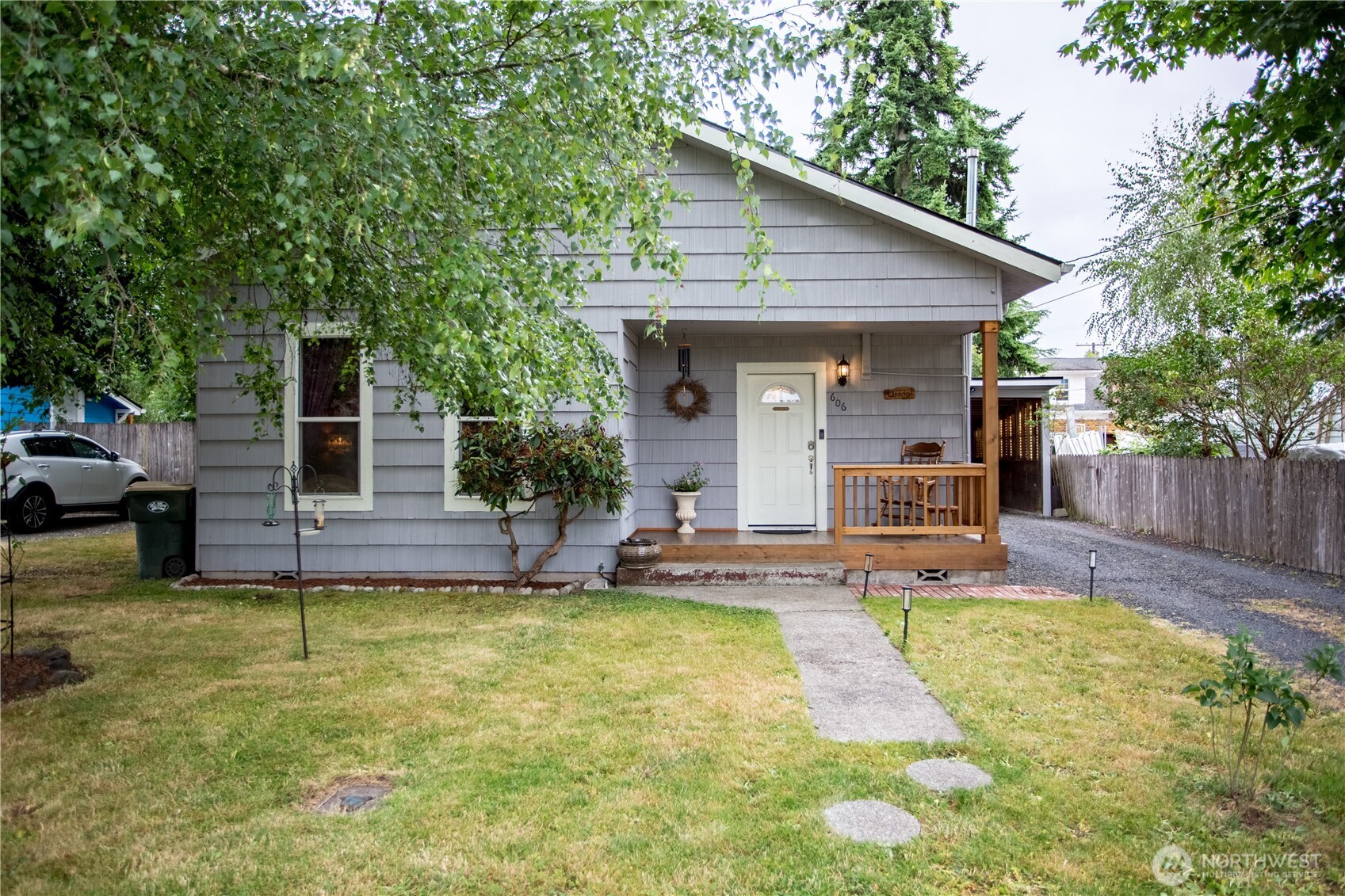 606 State Street Property Photo 1