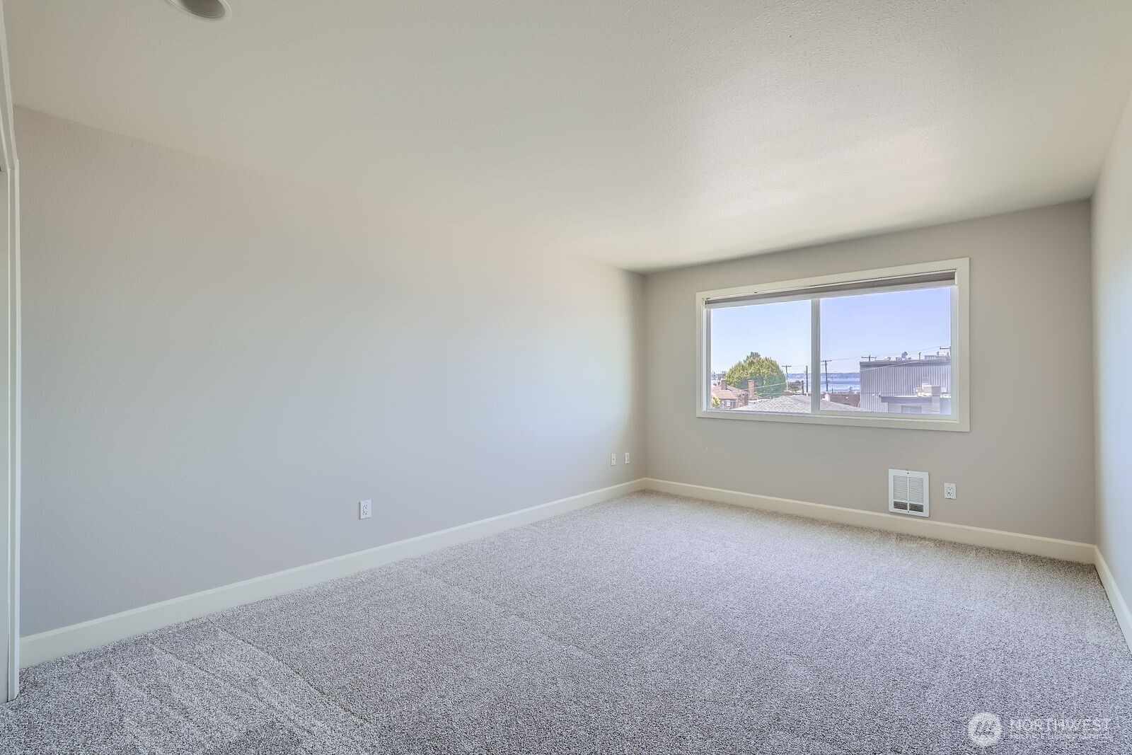 2514 57th Avenue 301 Property Photo 19