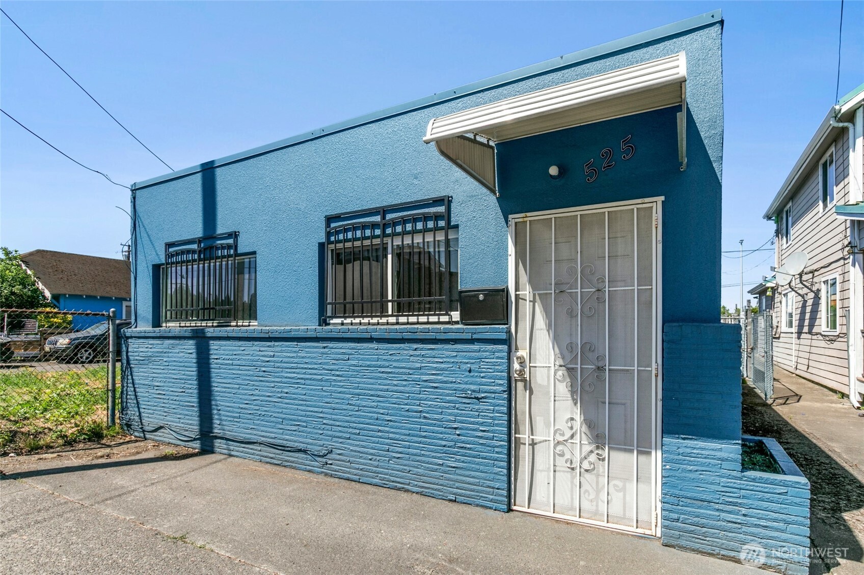 525 Central Avenue Property Photo 1