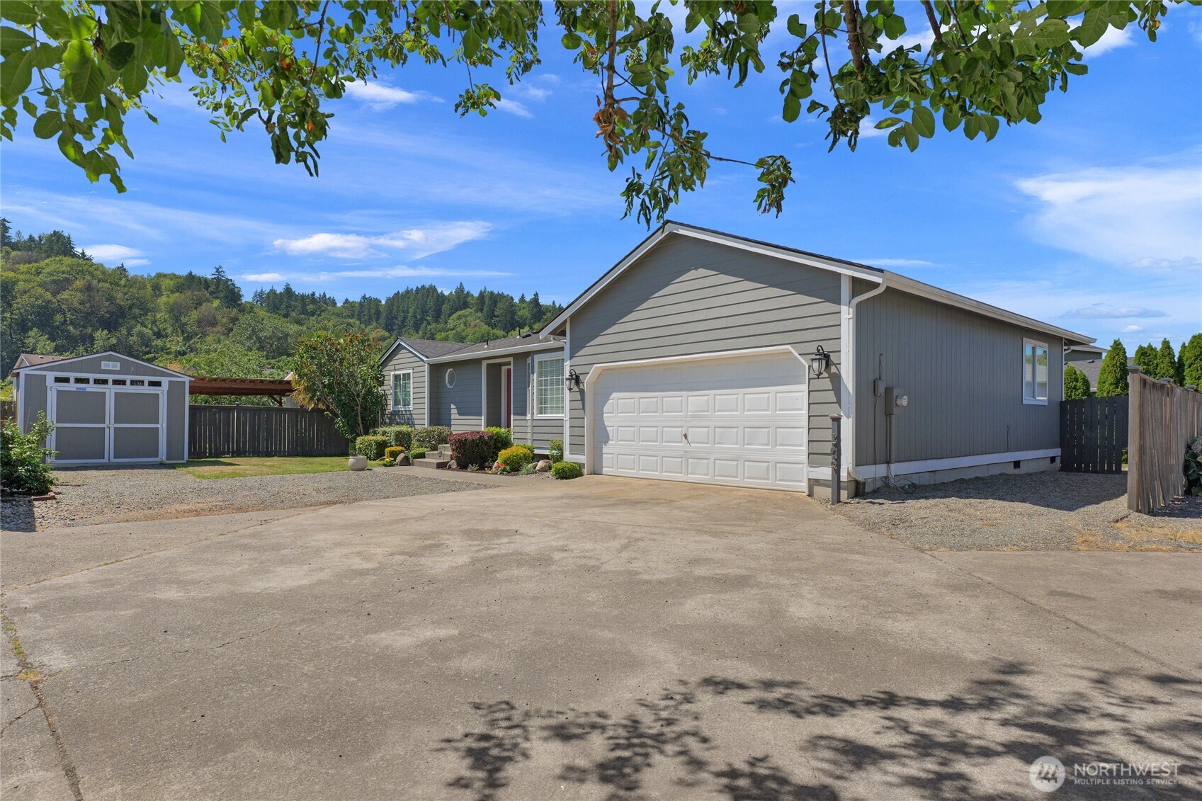 209 4th Avenue Property Photo 1