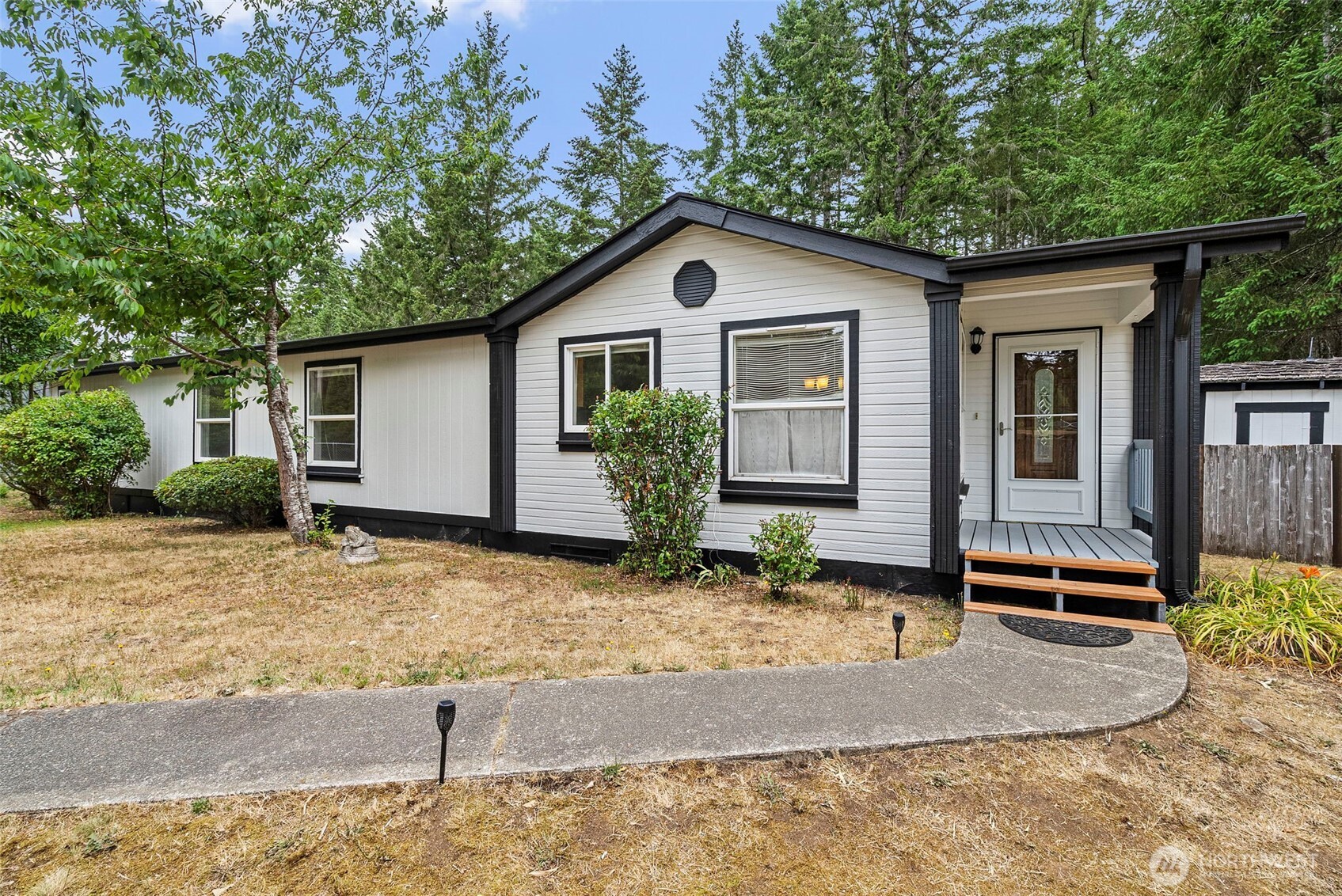 14846 N Hwy 101 Property Photo 2