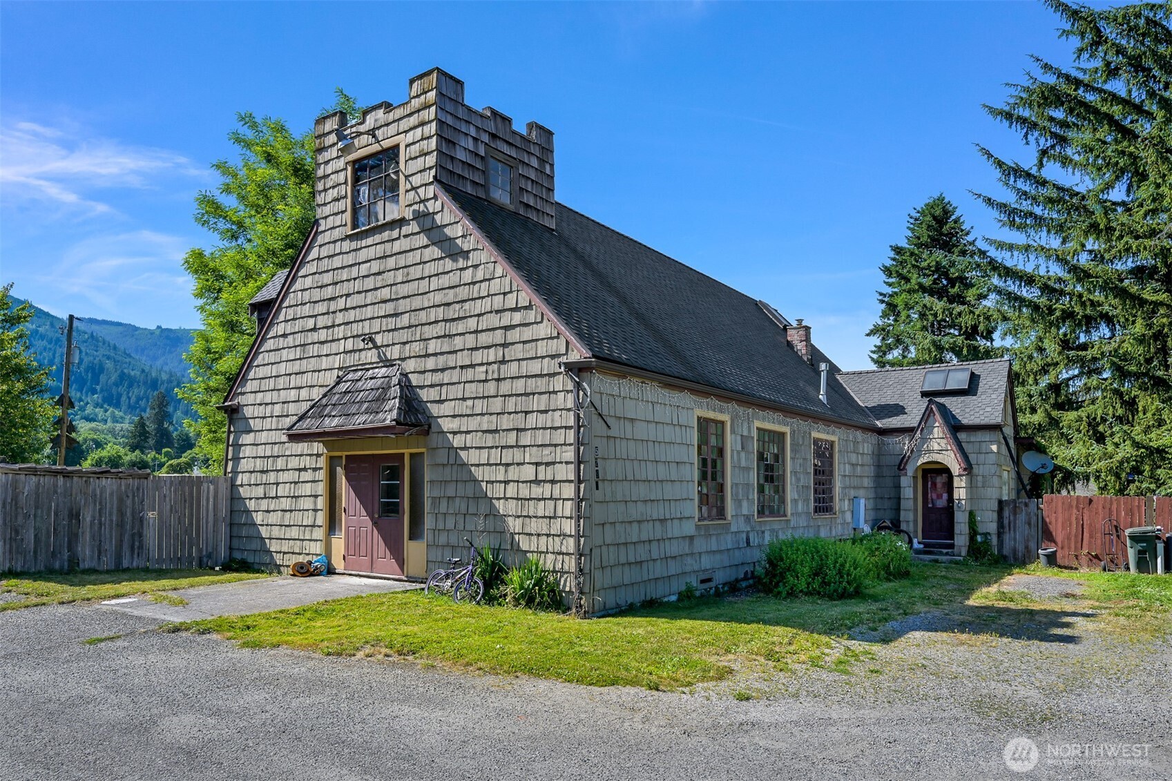 5290 Church Road Property Photo 1