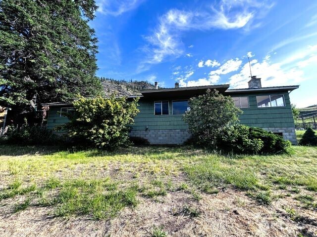 19621 S Lakeshore Road Property Photo 1