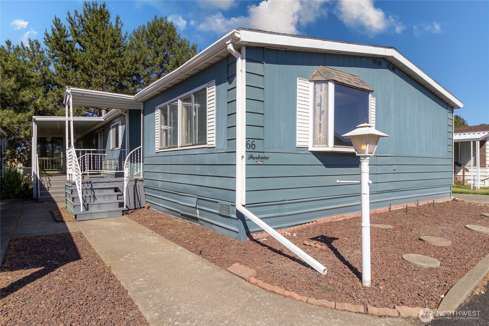 66 Onyx Street Property Photo 1