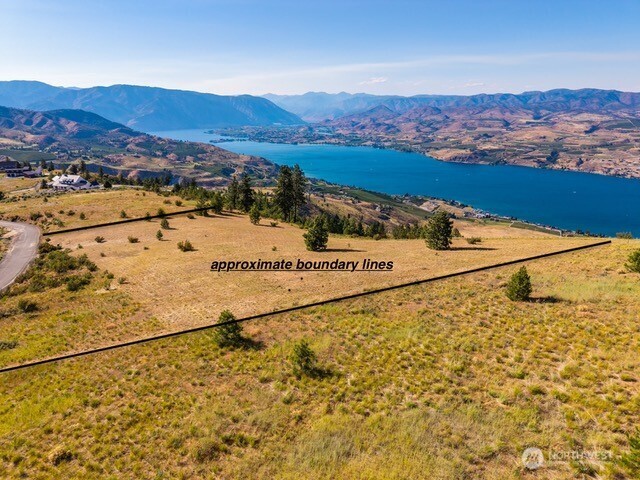 250 Hawks Ridge Road Property Photo 1