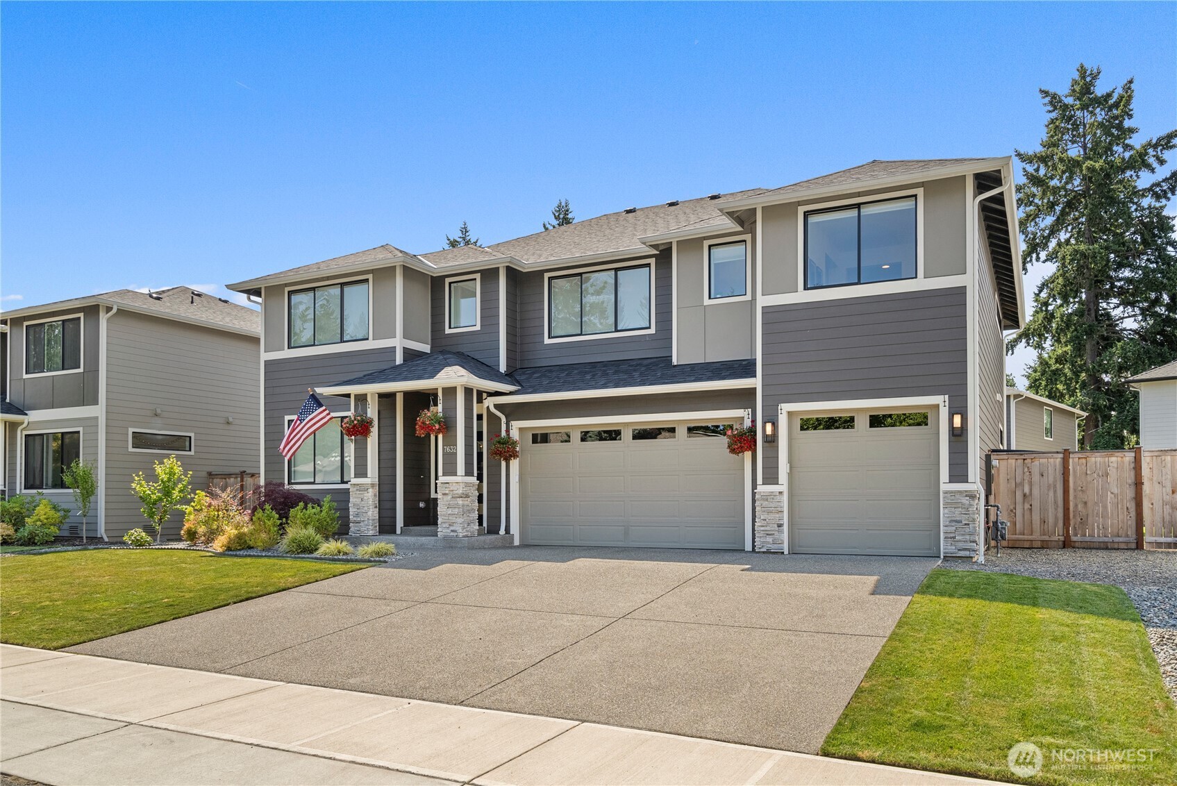 7632 Zircon Drive Property Photo 1
