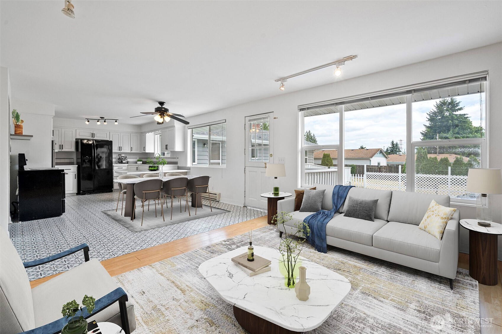 4988 32nd Street Property Photo 4