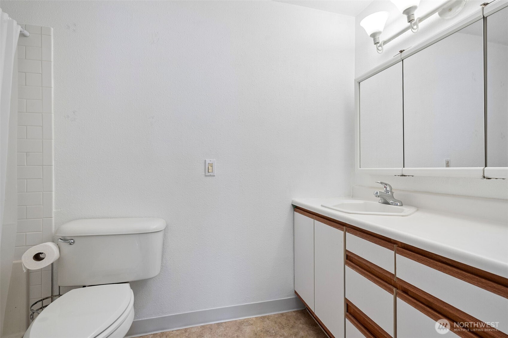 4988 32nd Street Property Photo 12