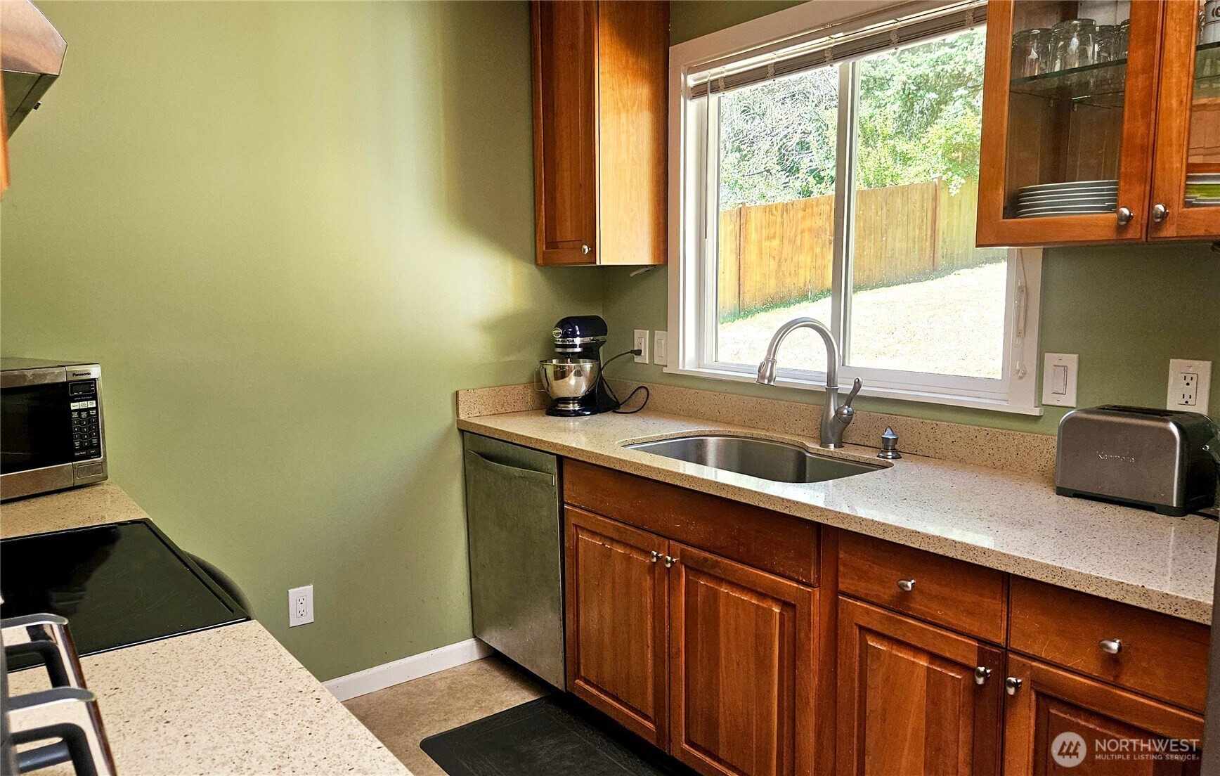 17017 10th Avenue Property Photo 2