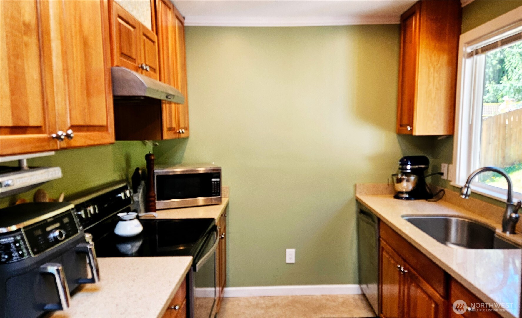 17017 10th Avenue Property Photo 3