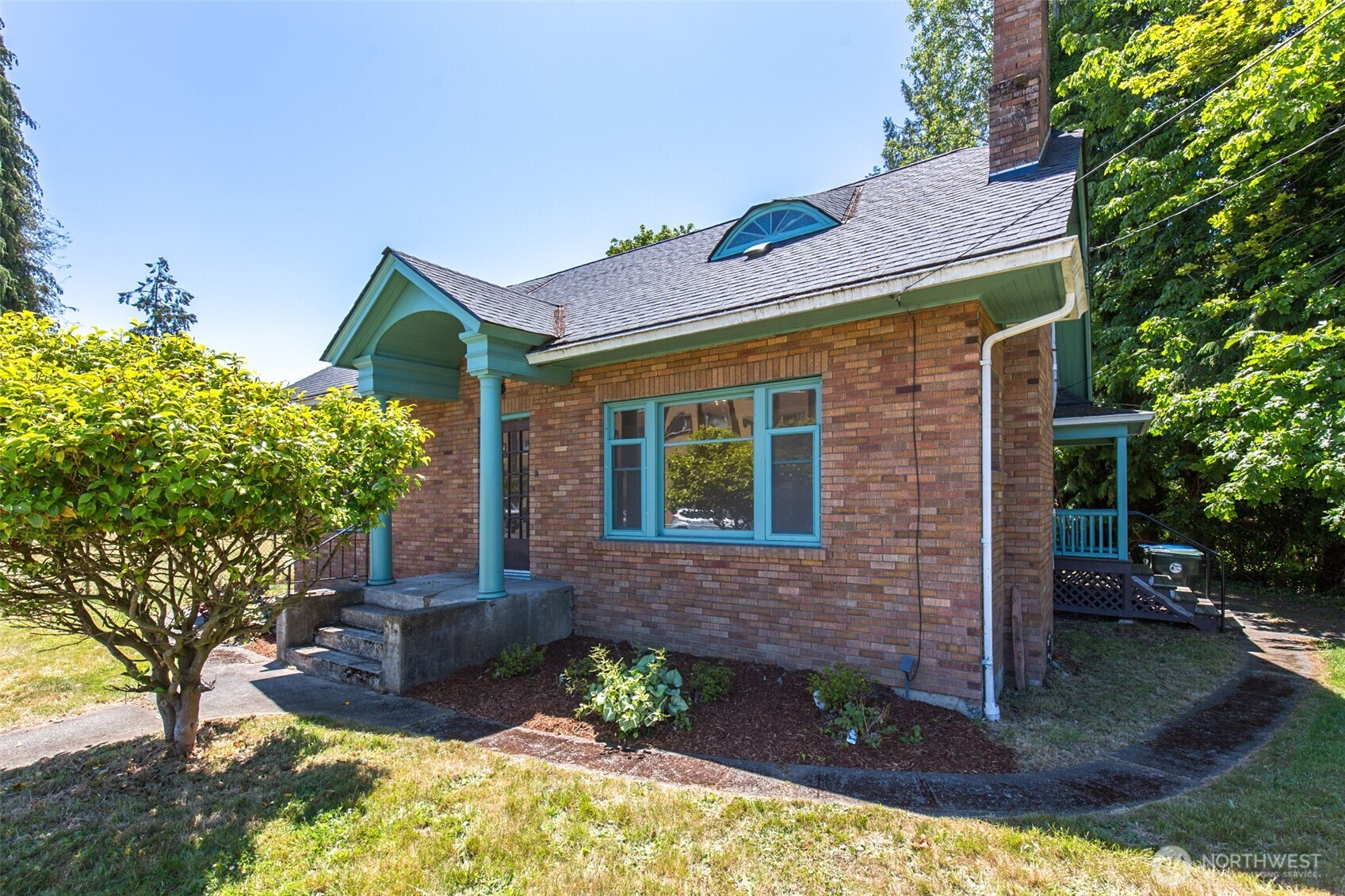 314 E 2nd Street