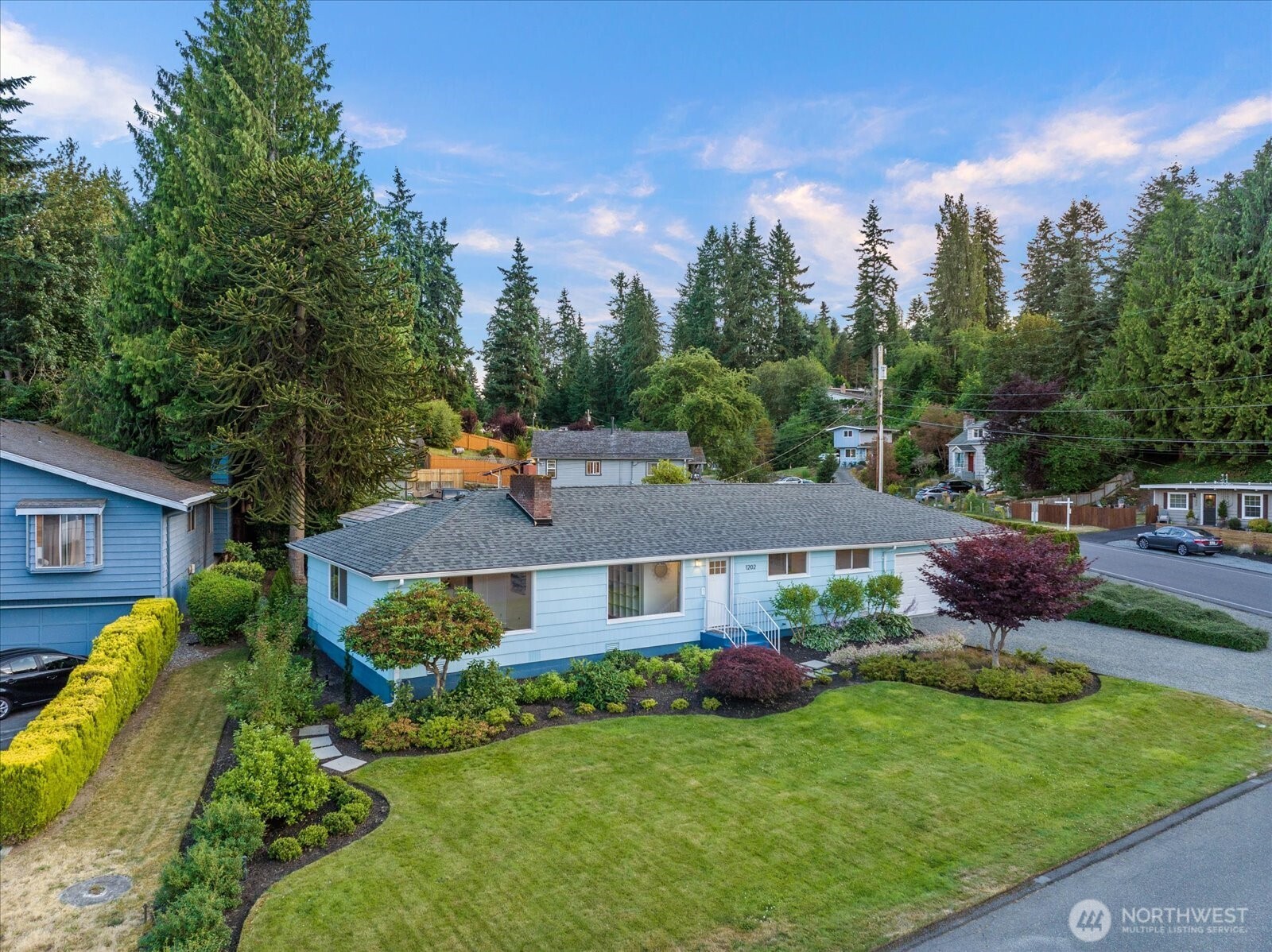 1202 44th Street Property Photo 1