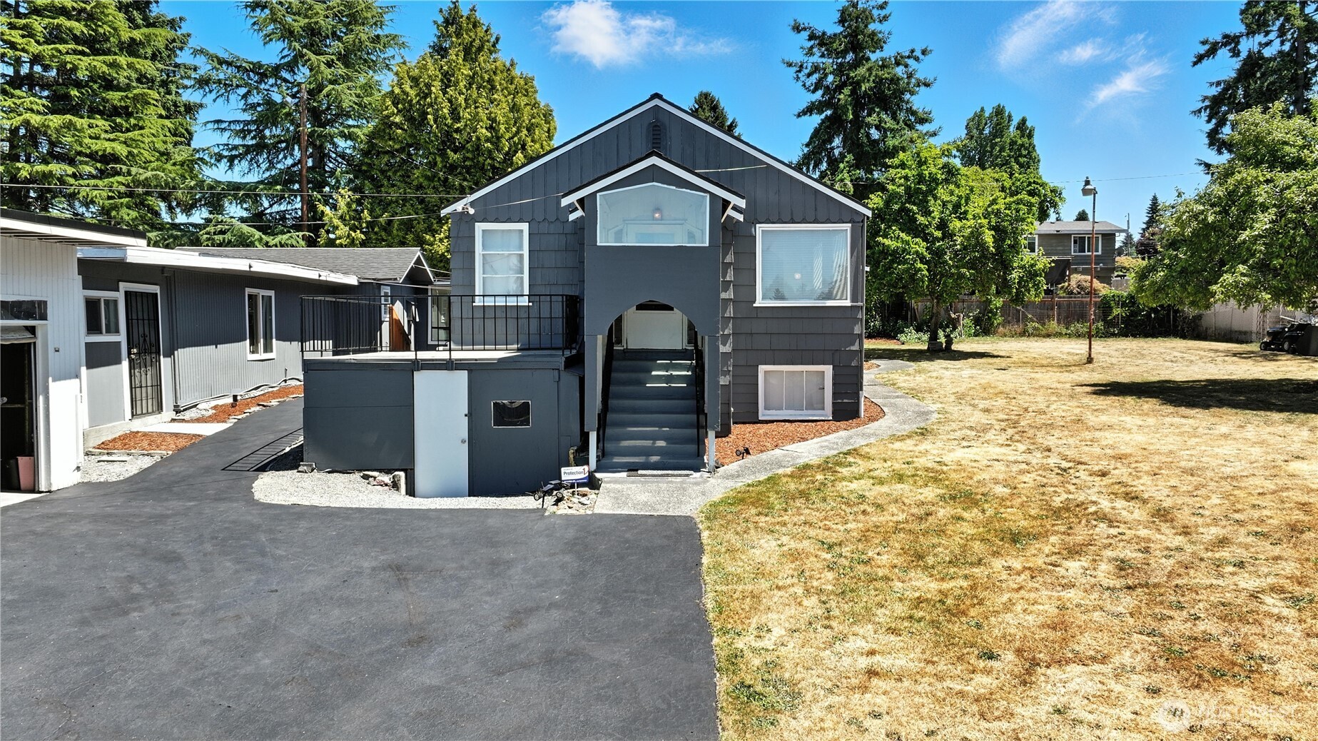 11908 10th Avenue Property Photo 1