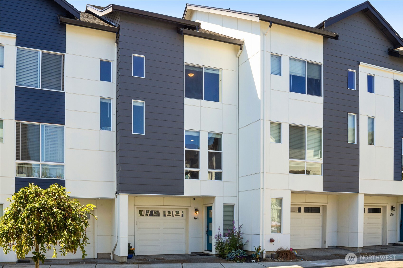 14715 Admiralty Way A4 Property Photo 1