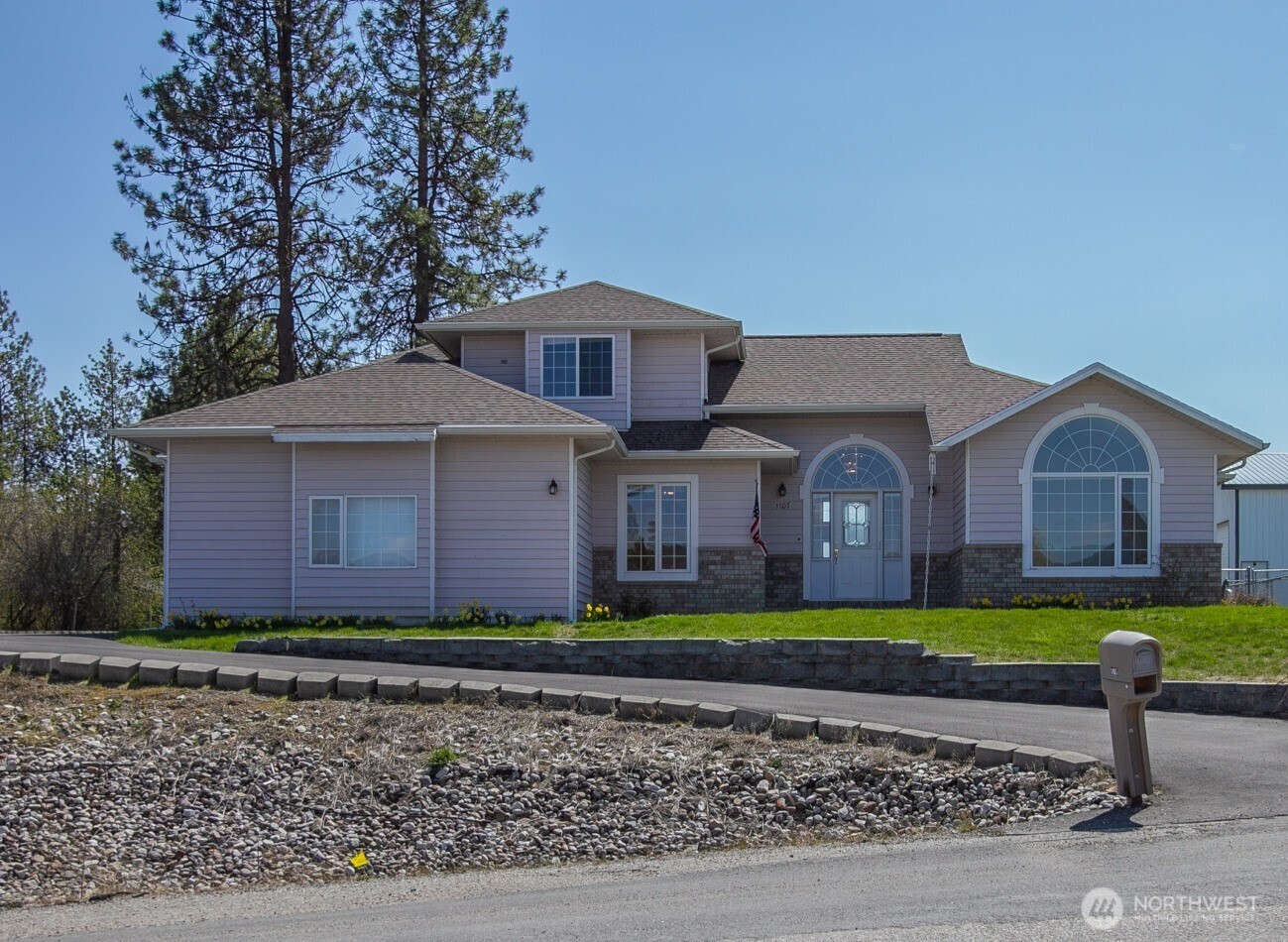 1107 Pinebrook Drive Property Photo 1