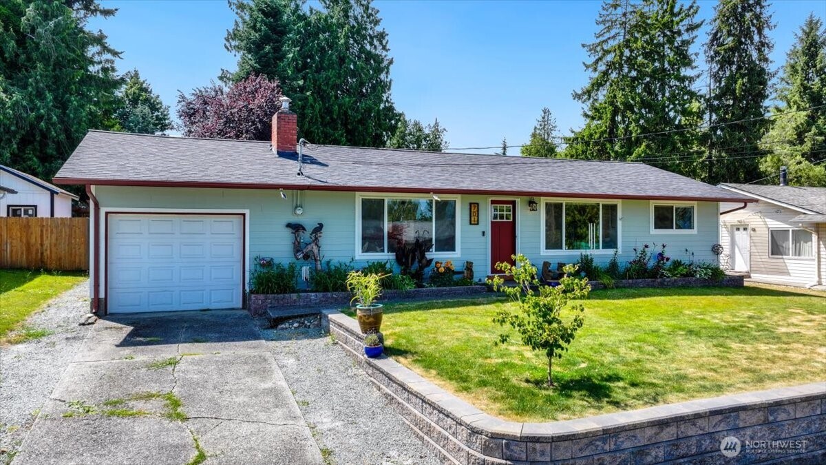 701 Mountain View Drive Property Photo 1