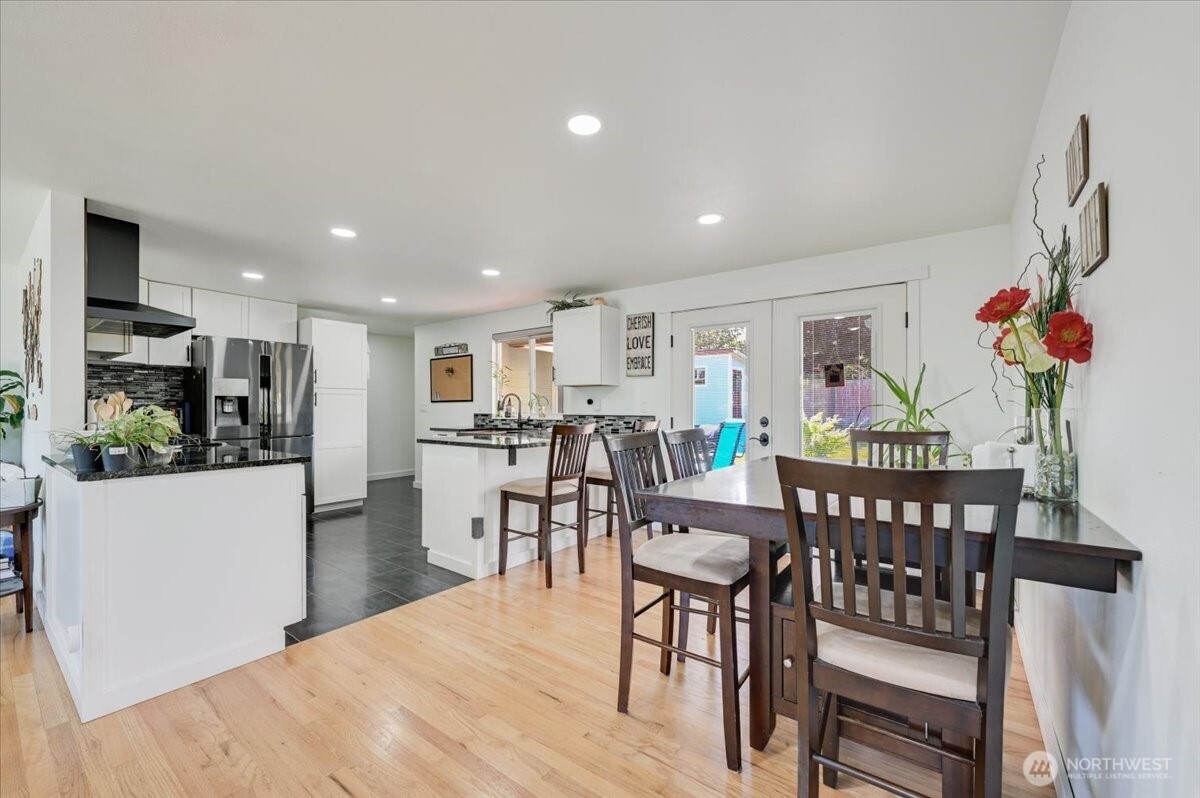 701 Mountain View Drive Property Photo 6