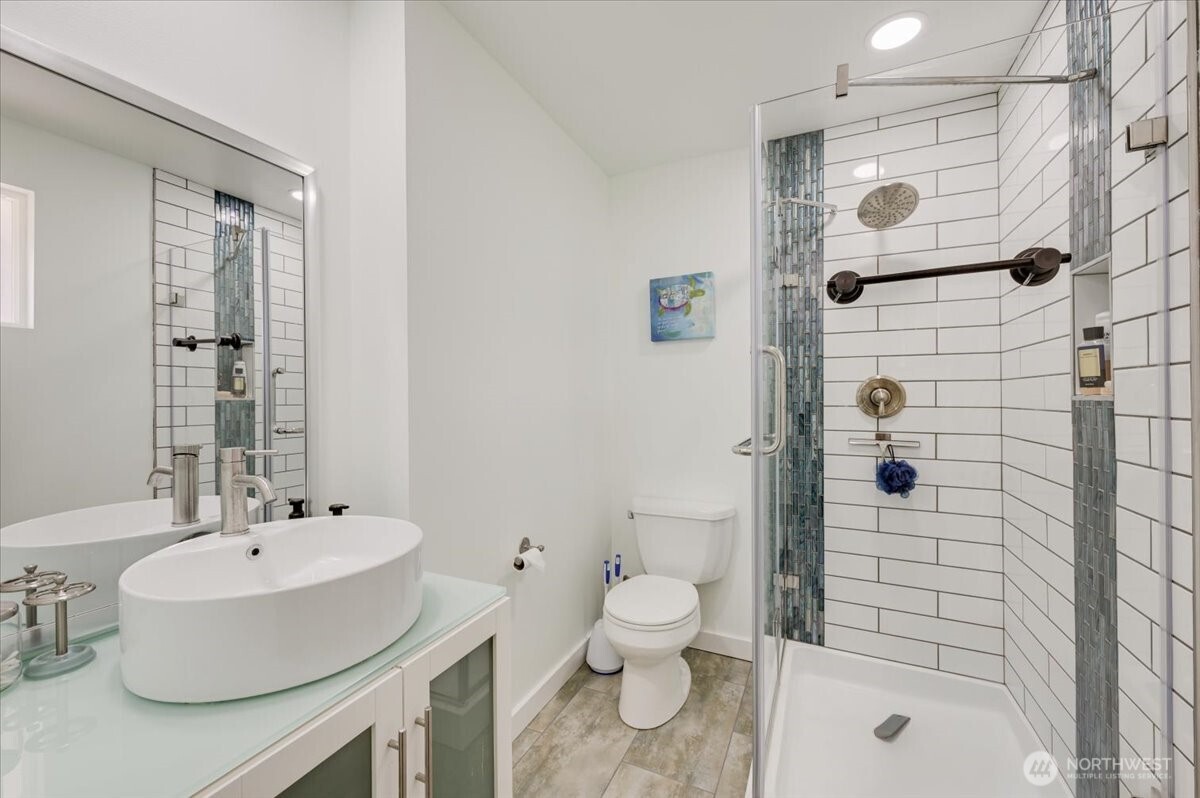 701 Mountain View Drive Property Photo 18