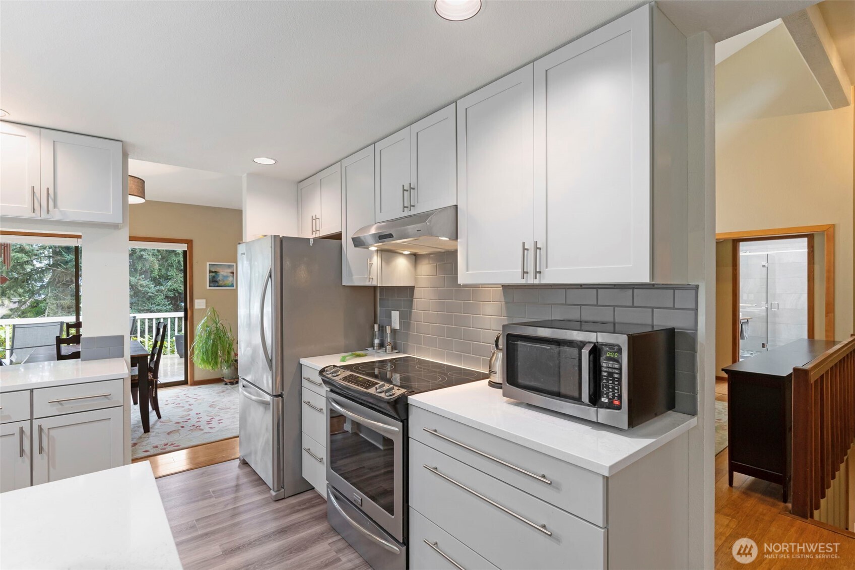 190 Bluffs Dr 1 Property Photo 10