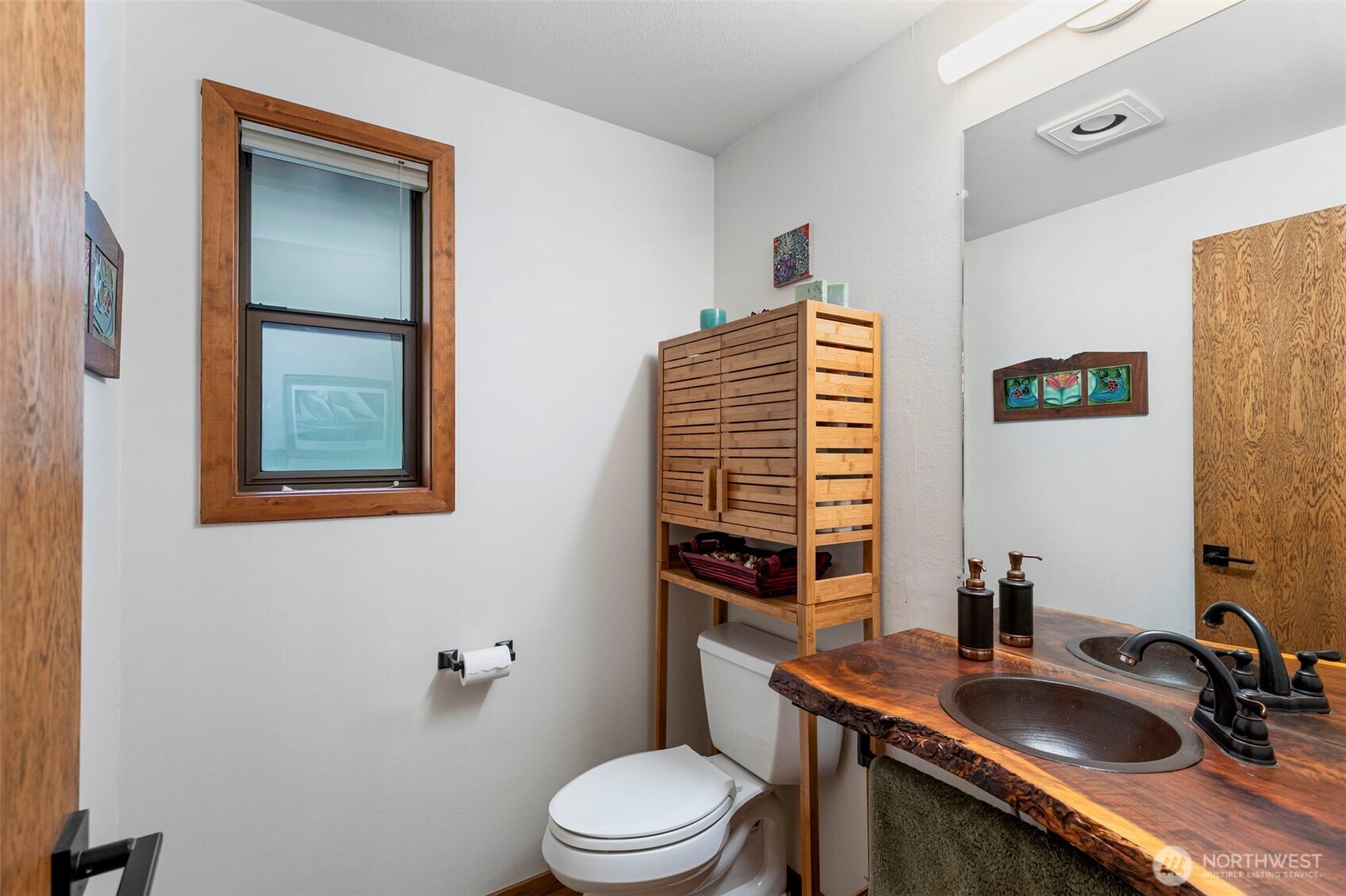 190 Bluffs Dr 1 Property Photo 14