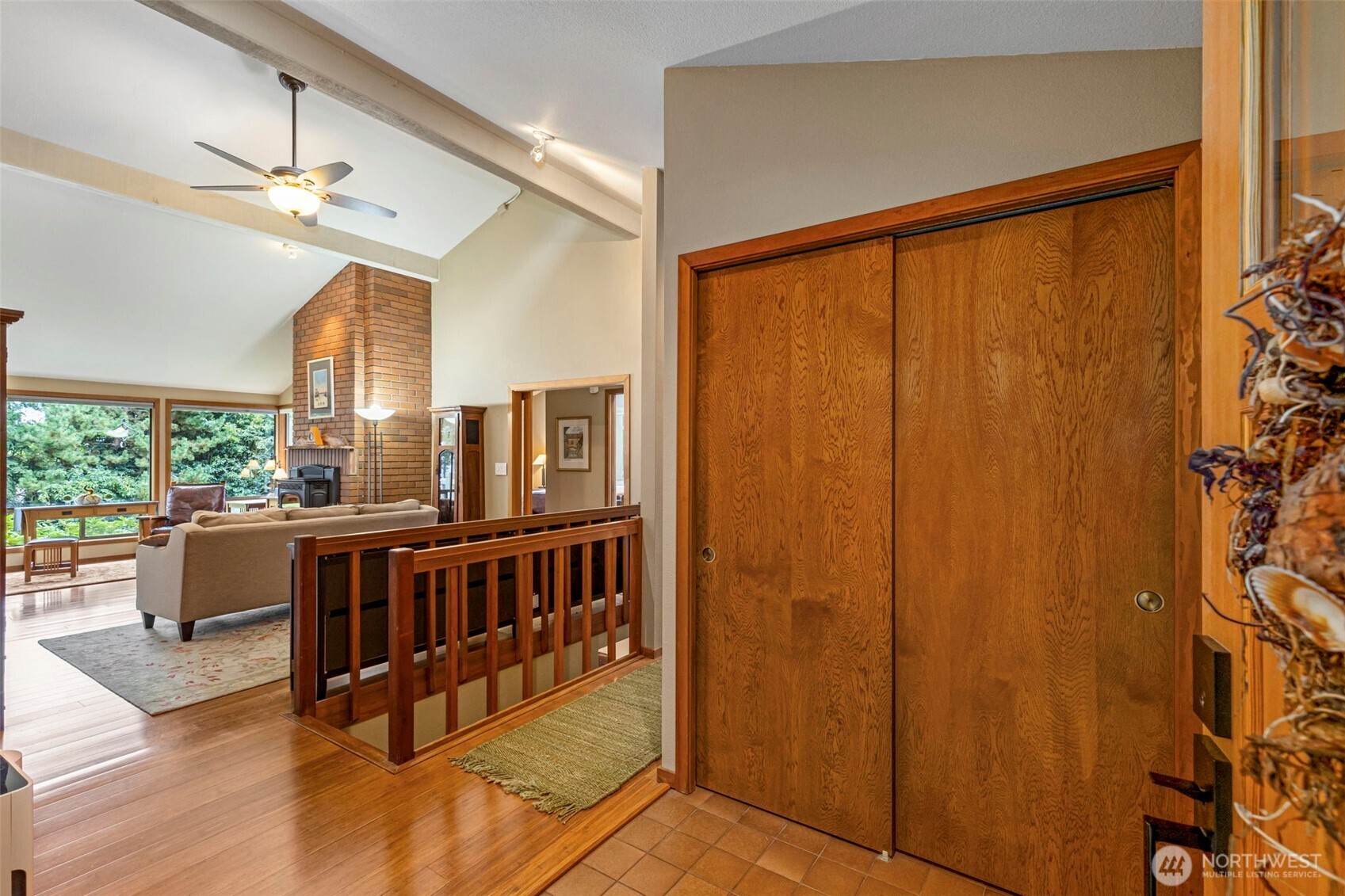 190 Bluffs Dr 1 Property Photo 39