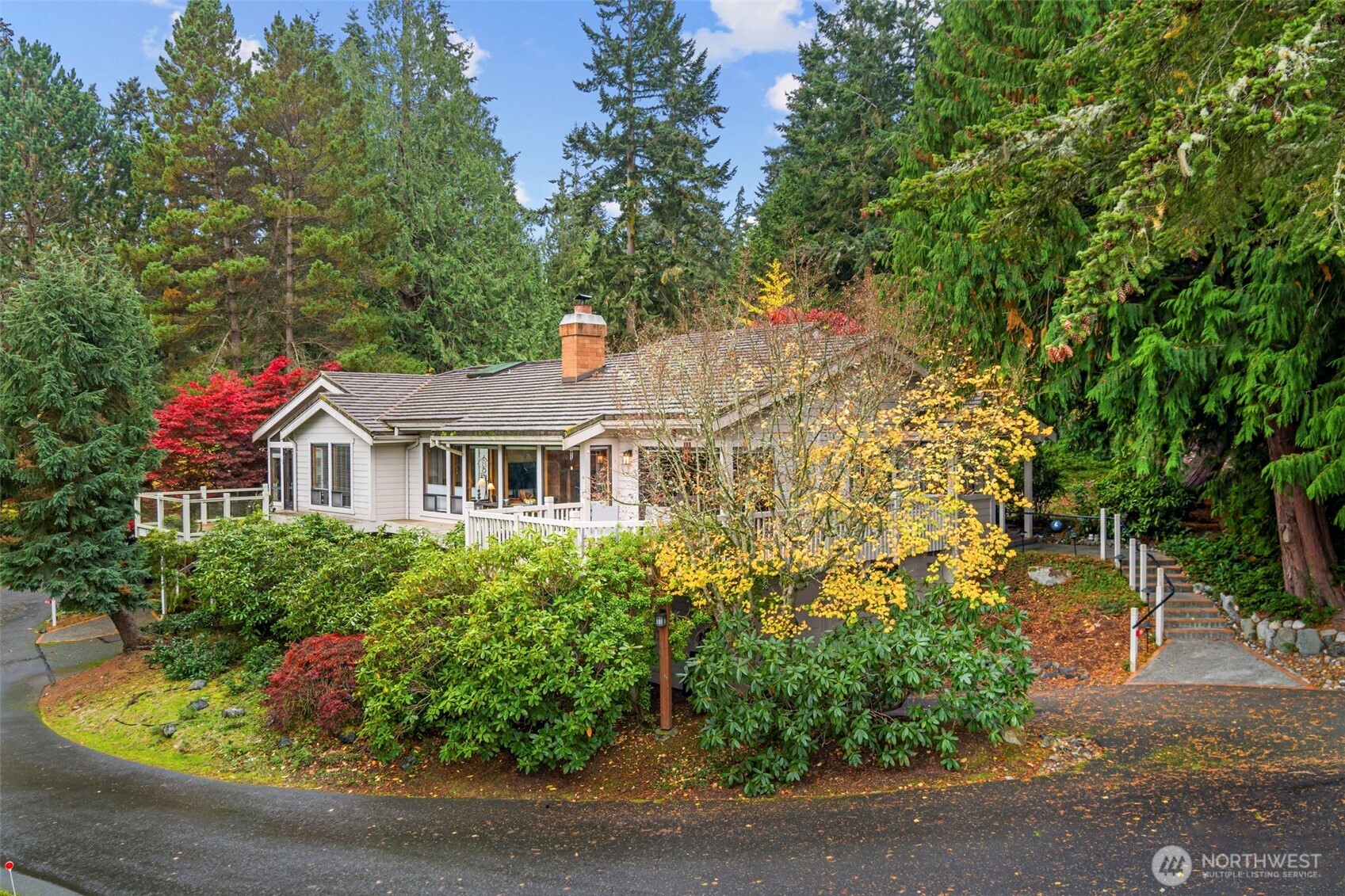 190 Bluffs Dr 1 Property Photo 40