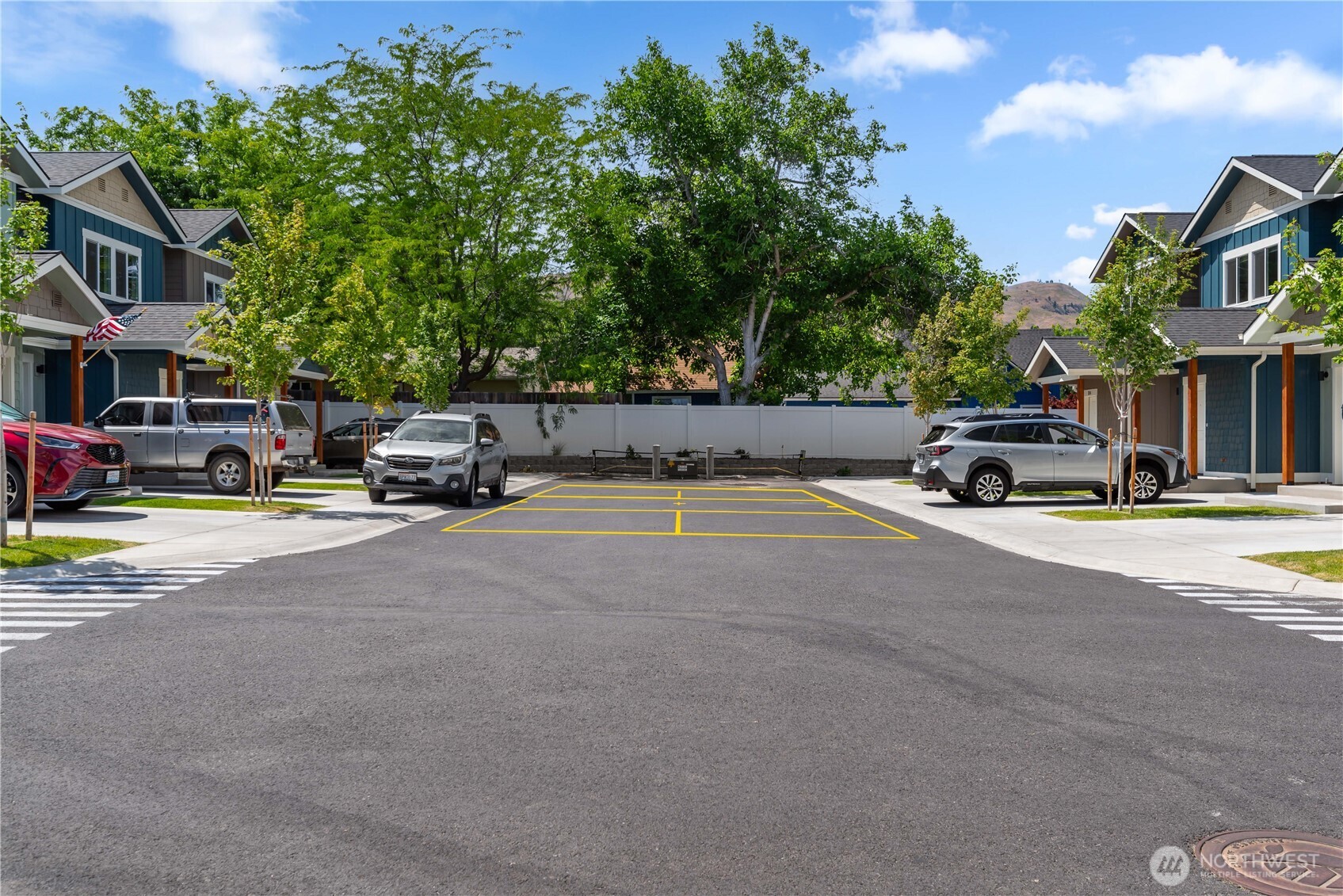 1030 Finch Lane D2 Property Photo 5