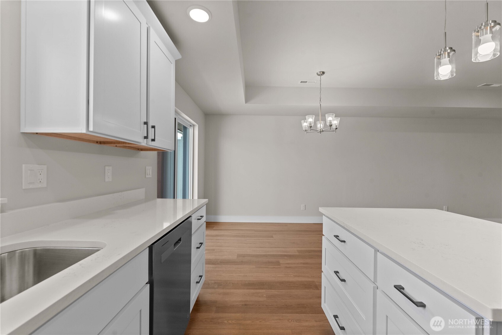 1030 Finch Lane D2 Property Photo 12