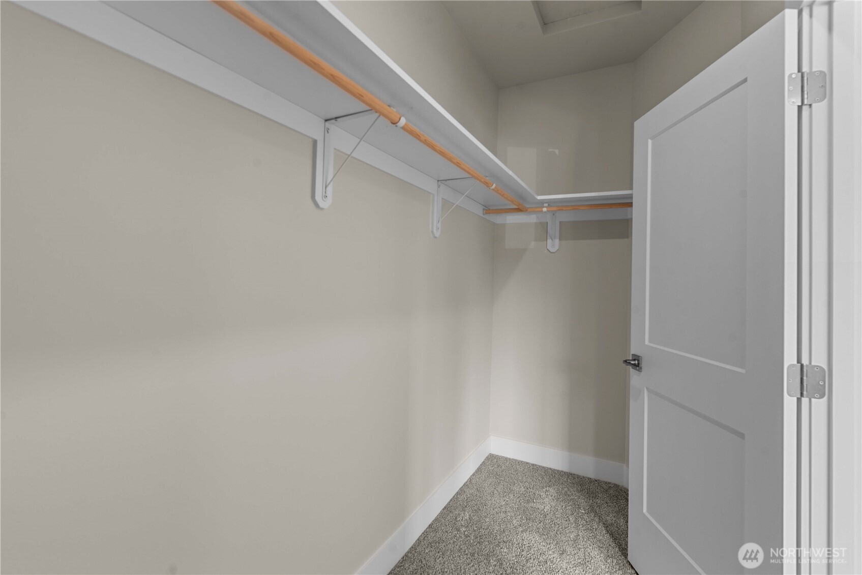 1030 Finch Lane D2 Property Photo 17