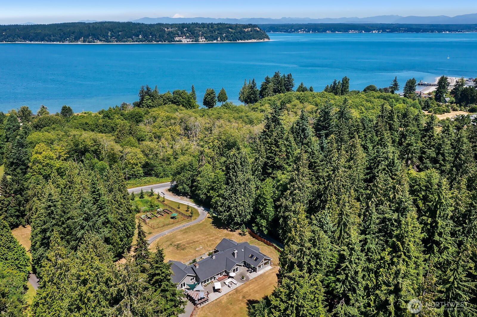 971 Sandy Point Road Property Photo 1