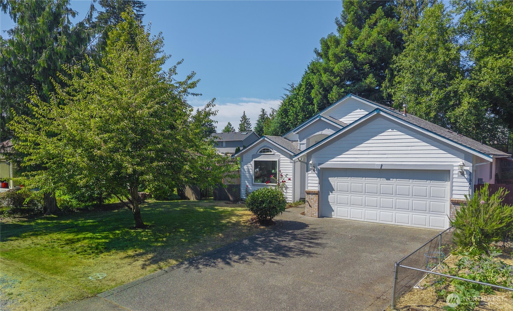 21846 Se 271st Street Property Photo 3