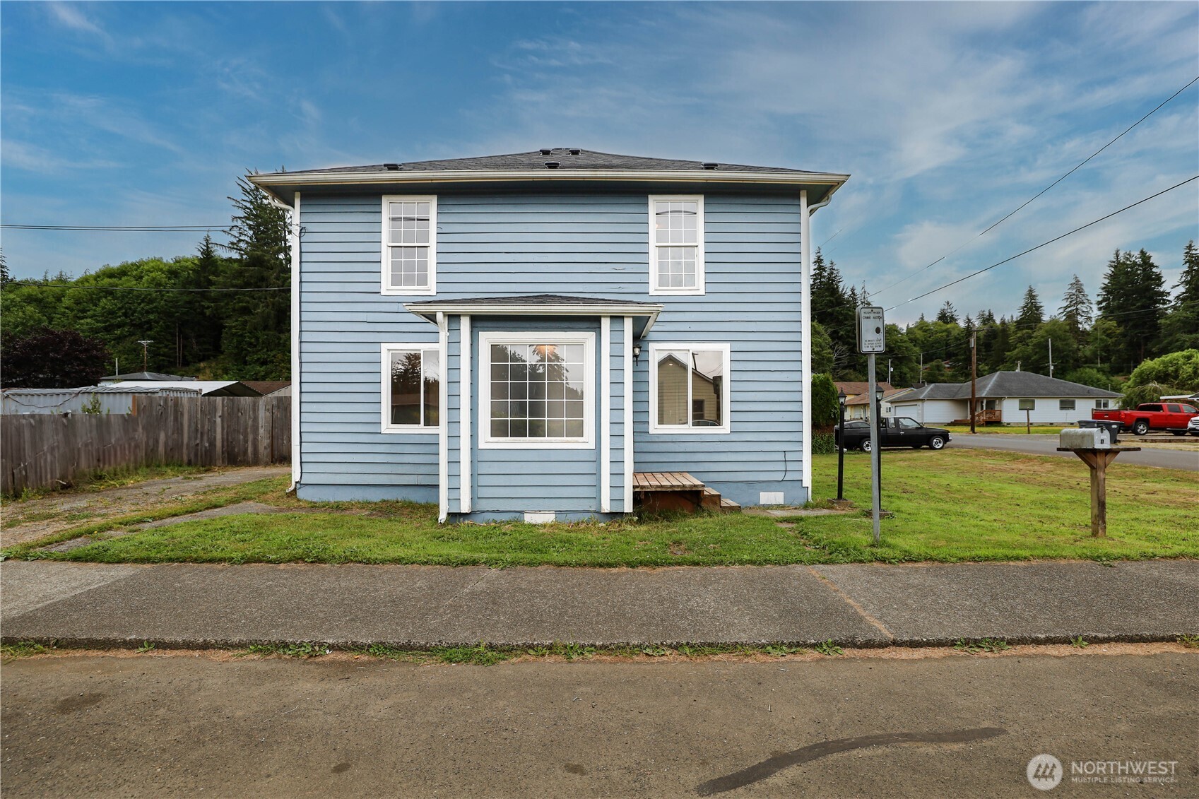 1600 Young Street Property Photo 1