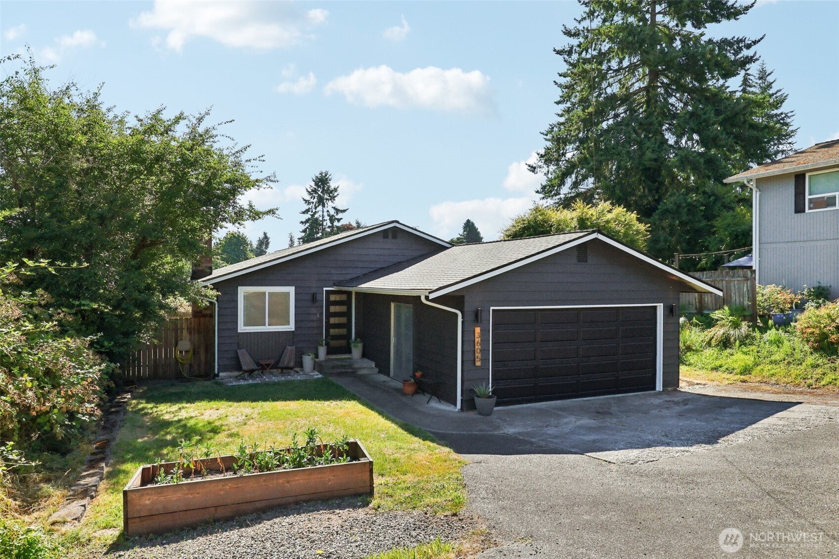 3605 Earl Avenue Property Photo 1