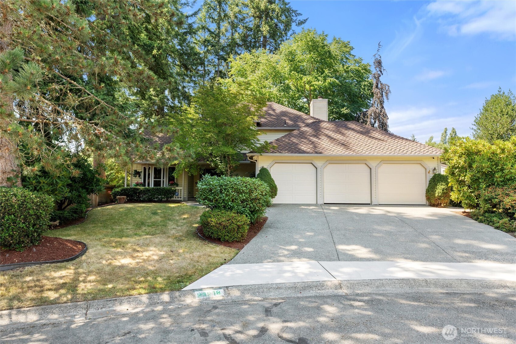 24218 Se 42nd Place Property Photo 1