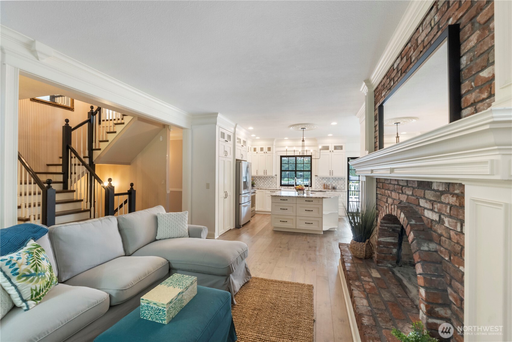 4217 Lakeridge Dr East Property Photo 7