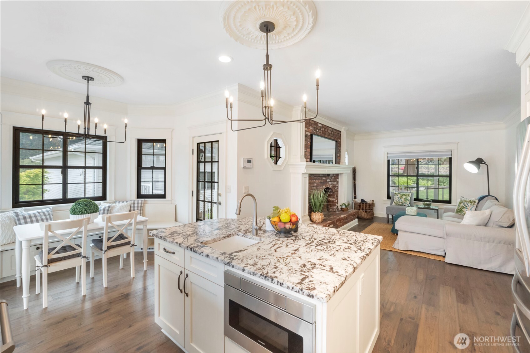 4217 Lakeridge Dr East Property Photo 8