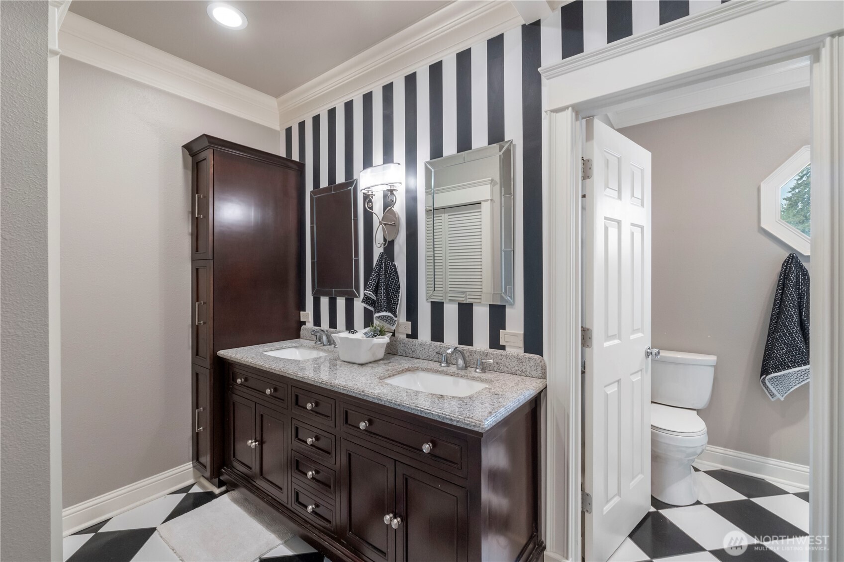 4217 Lakeridge Dr East Property Photo 20