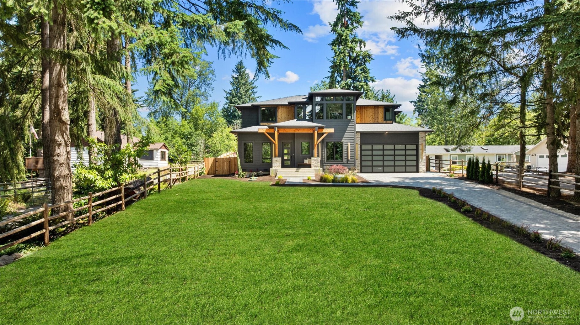 16429 Snohomish Avenue Property Photo 1