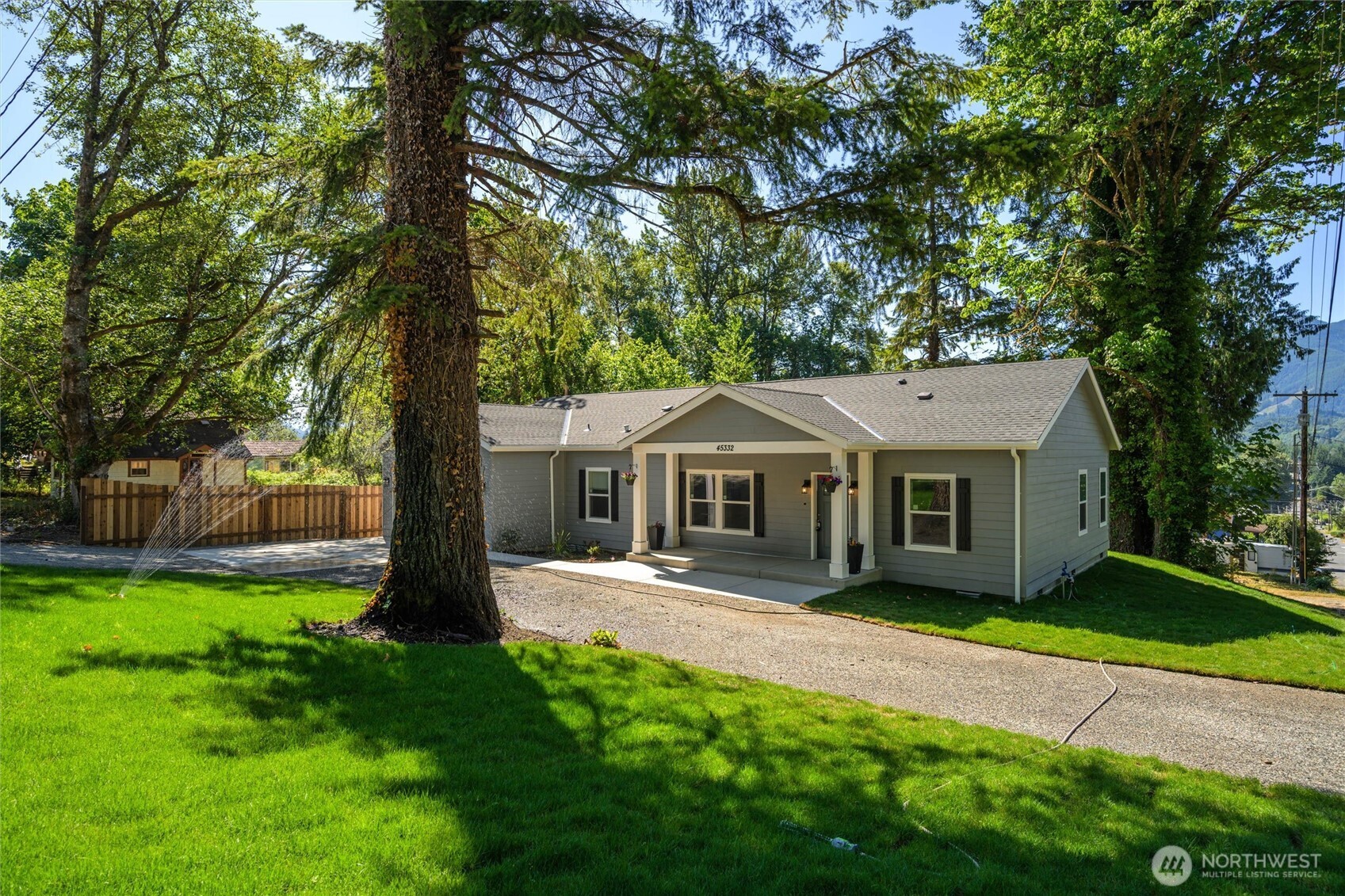 45332 Limestone Street Property Photo 2