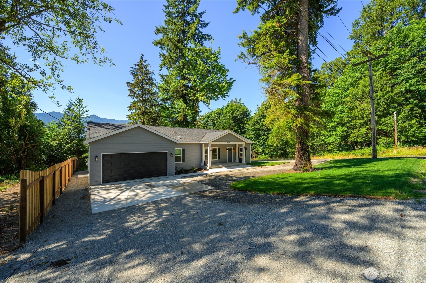 45332 Limestone Street Property Photo 5