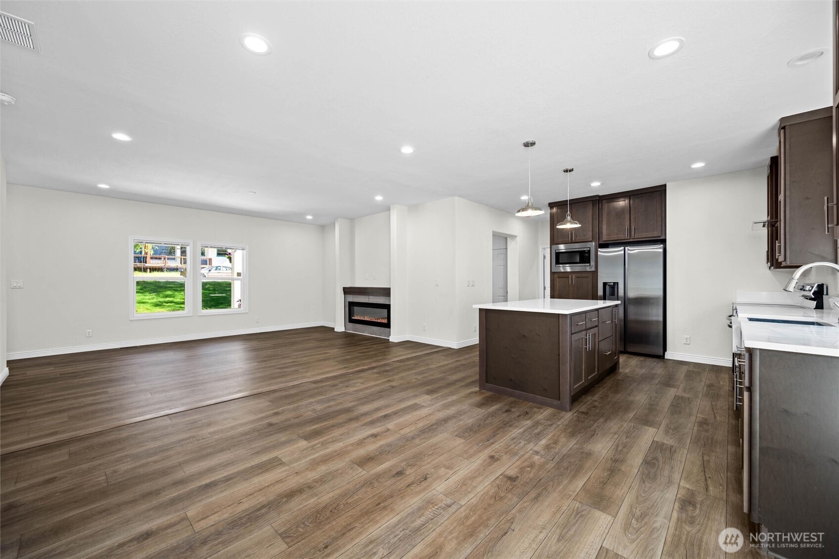 45332 Limestone Street Property Photo 10