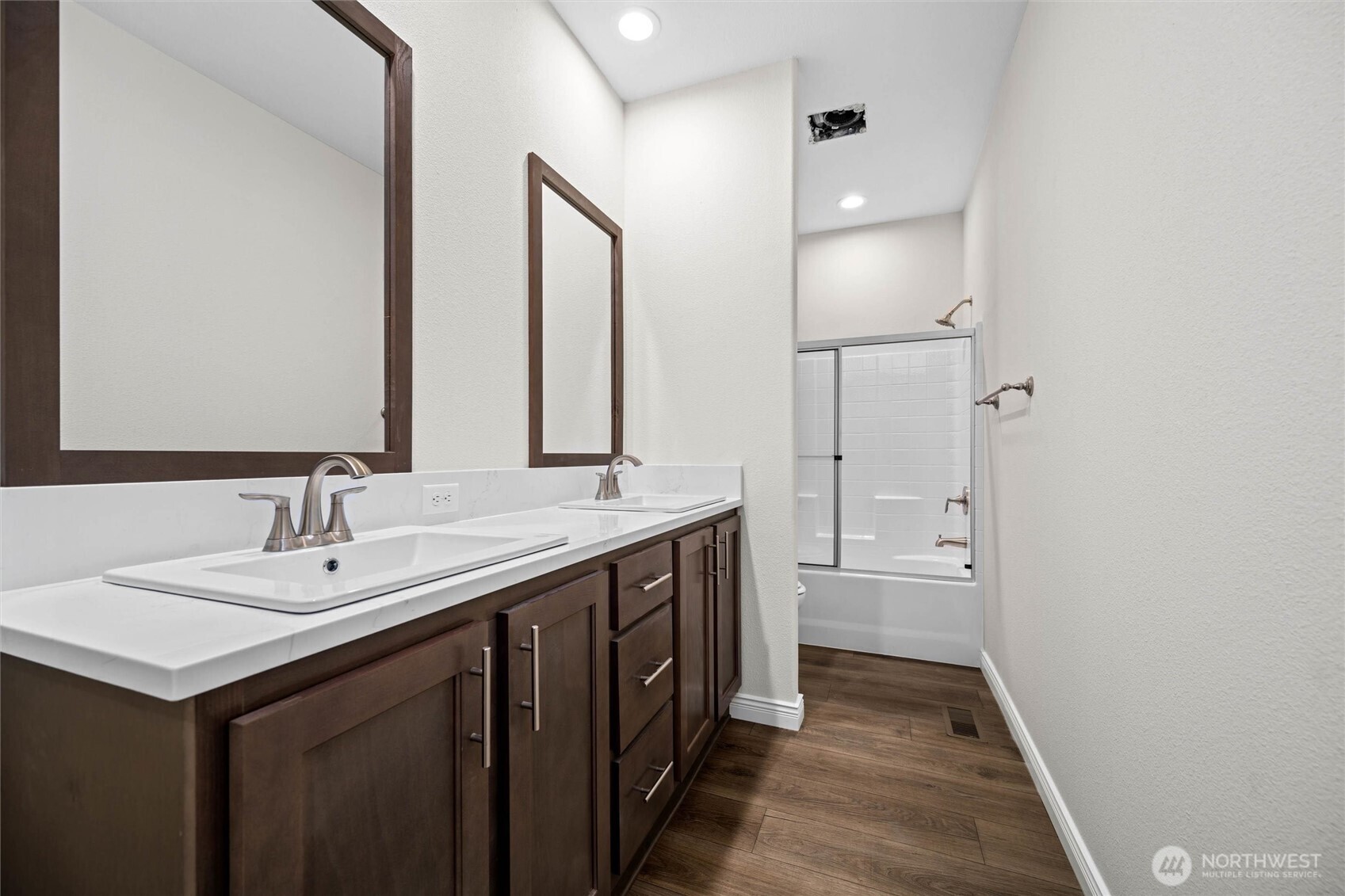 45332 Limestone Street Property Photo 27