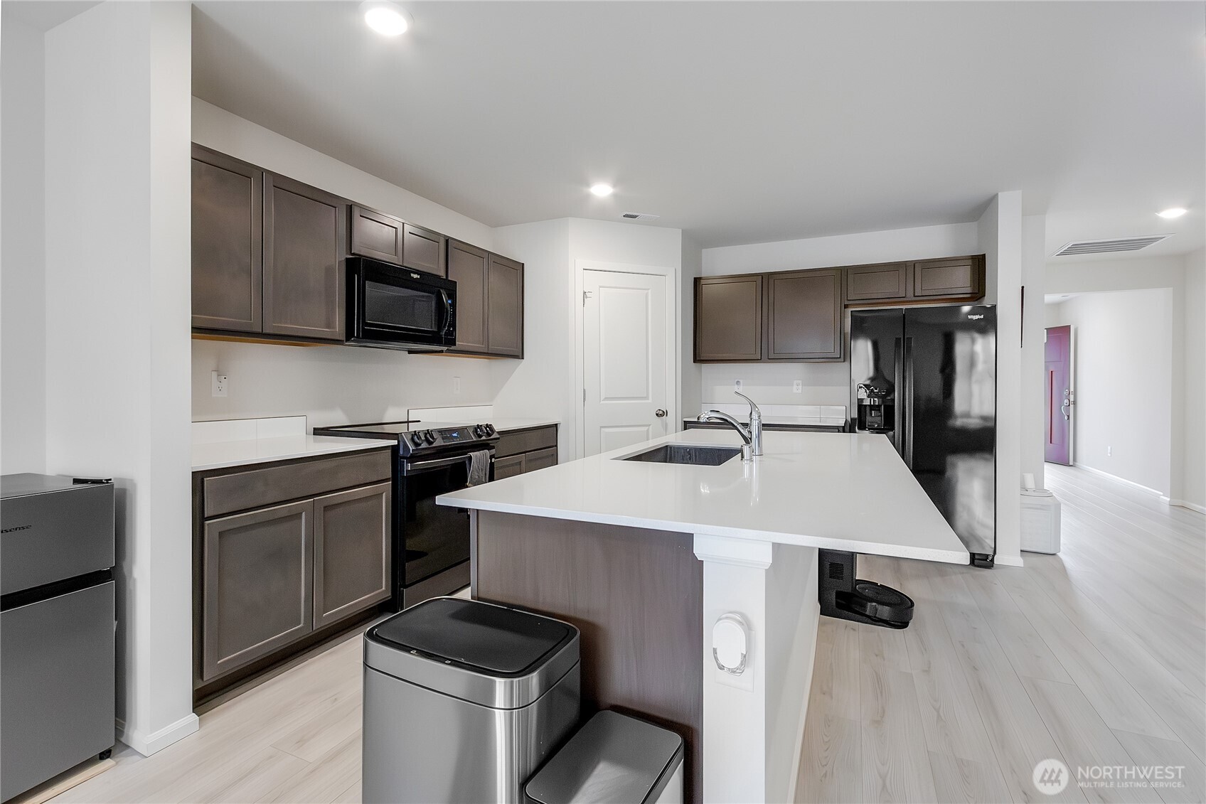 9209 Candytuft Drive Property Photo 6