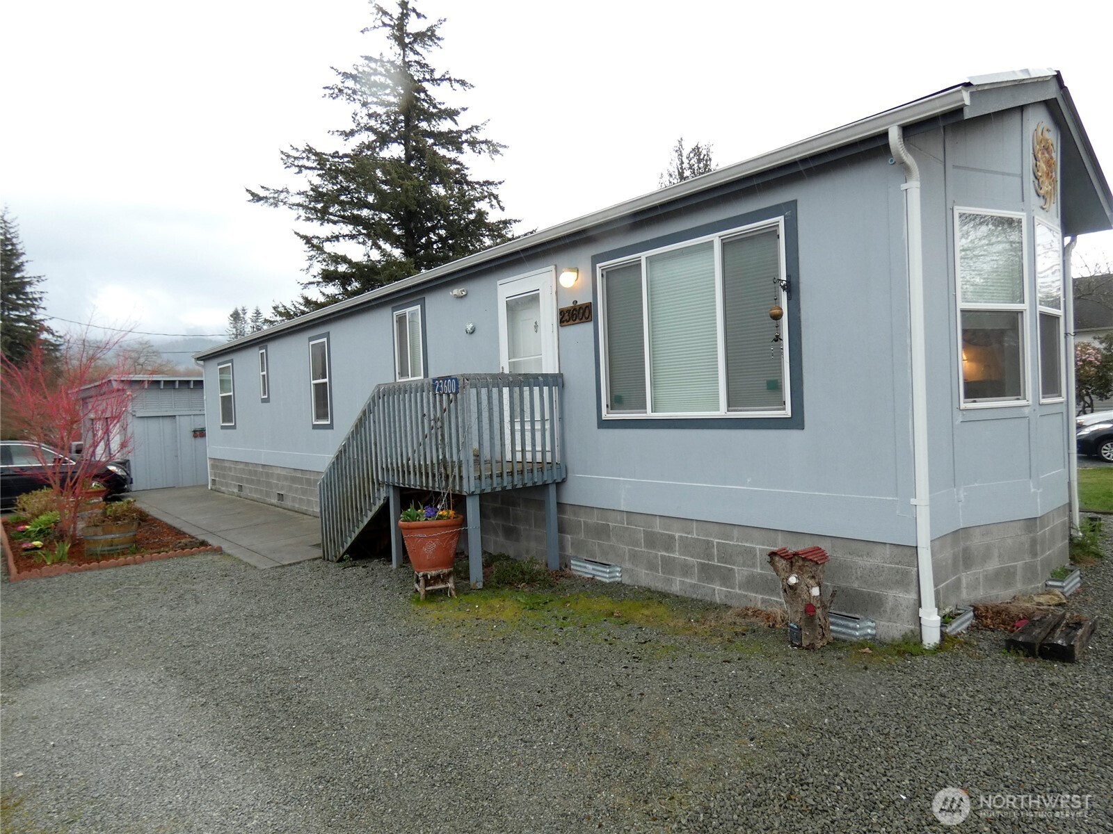 23600 Lake Street Property Photo 1