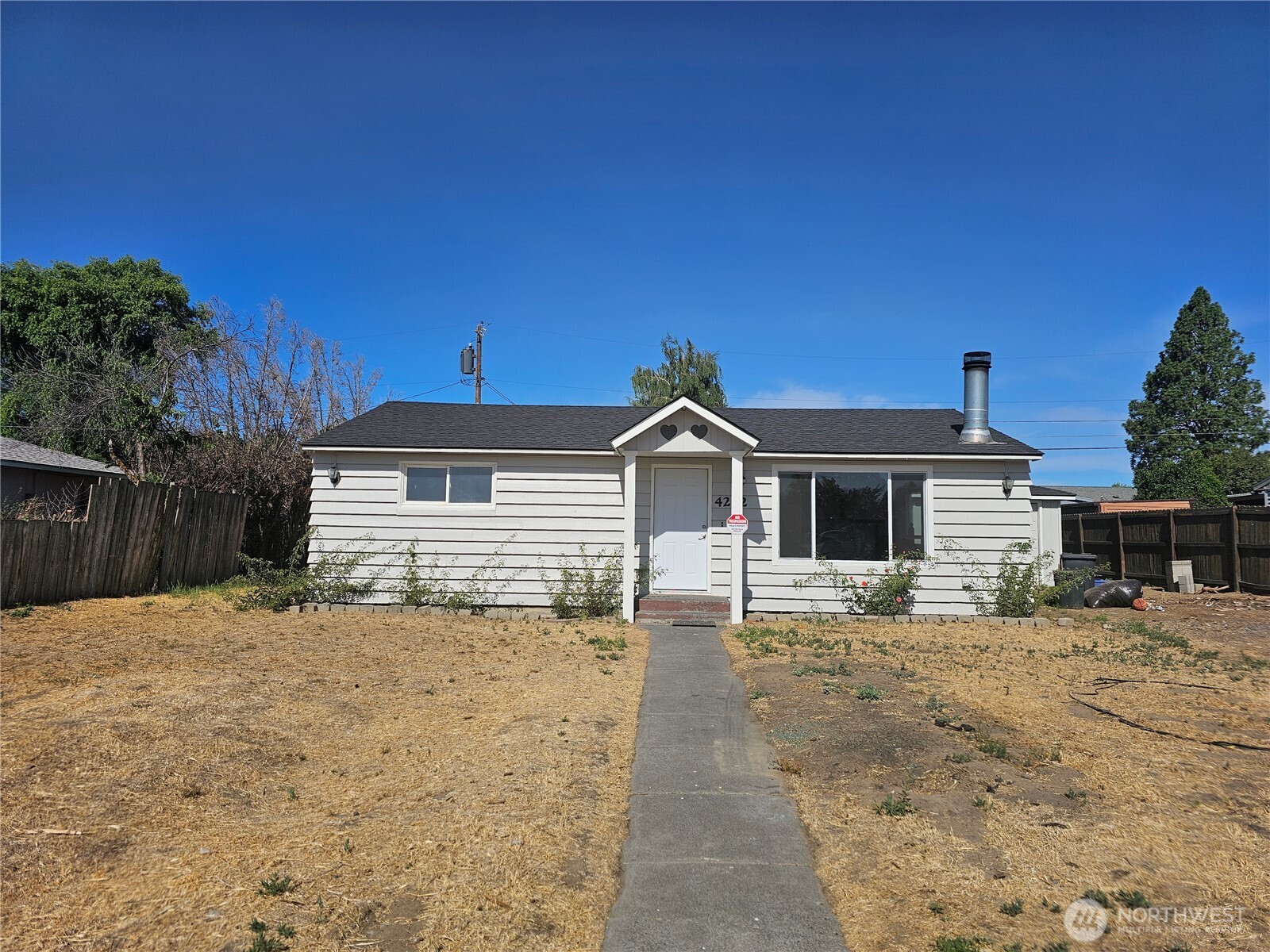 4222 Sun Drive Property Photo 1