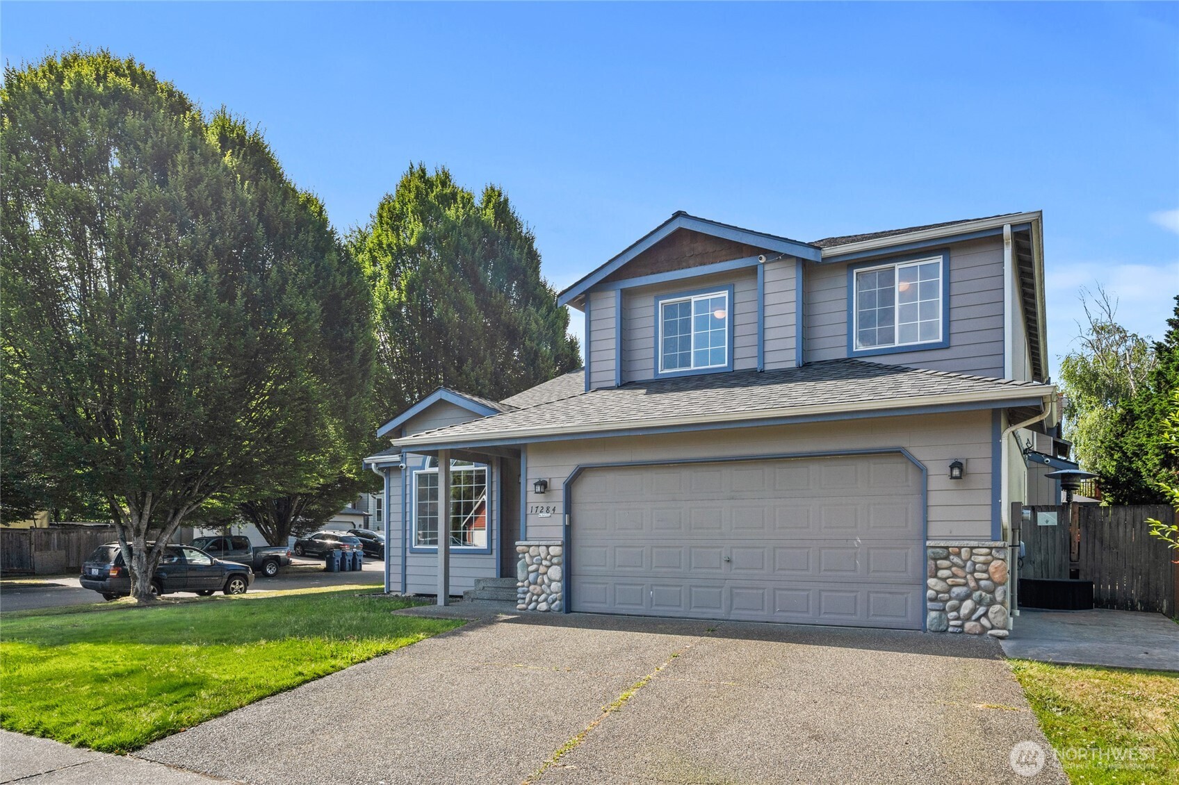 17284 157th Street Property Photo 1
