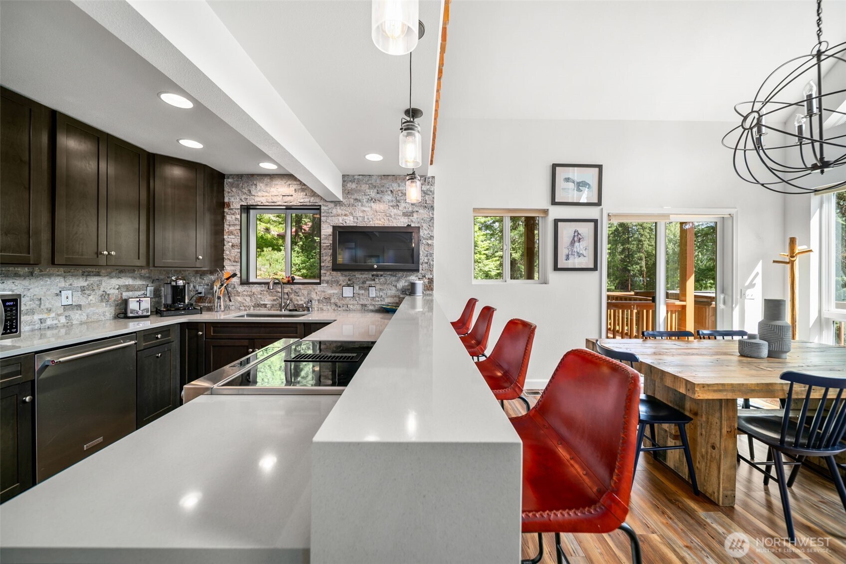 18725 River Road Property Photo 12