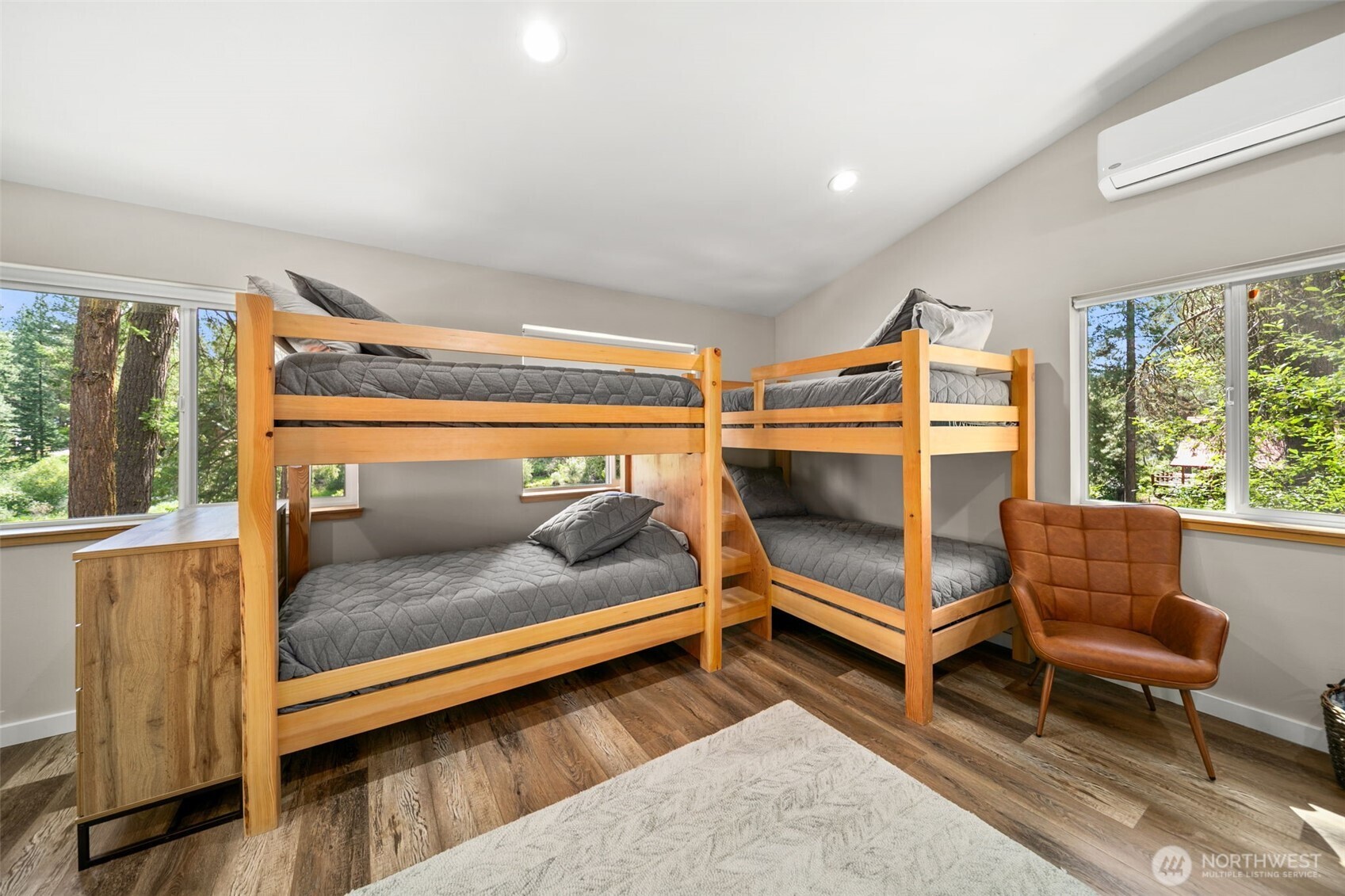 18725 River Road Property Photo 32