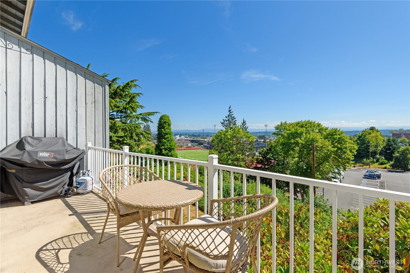 3911 Wetmore Avenue 6b Property Photo 1